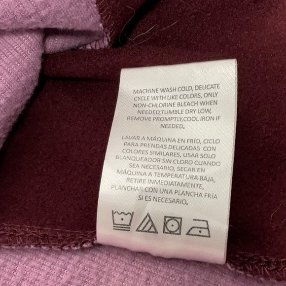 Swiss Alps women’s 1/4 snap dark pink top, size L - Picture 8 of 10